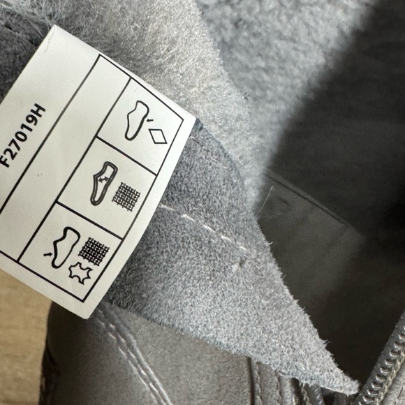 Koolaburra By Ugg Tynlee Waterproof Faux Fur Trim Boots Gray Suede Women 8 - Picture 9 of 13